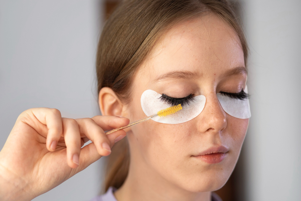 Essential Tips for Cleaning Your Lash Extensions
